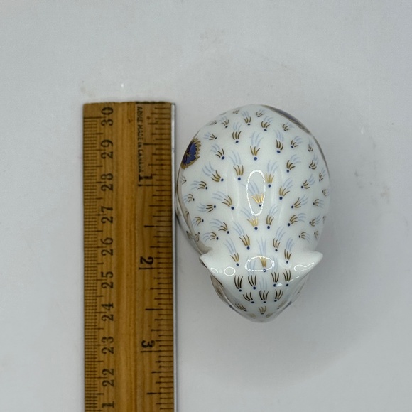 Royal Crown Derby "Derby Dormouse" Collectors Guild exclusive. Gold stopper. - Picture 8 of 9